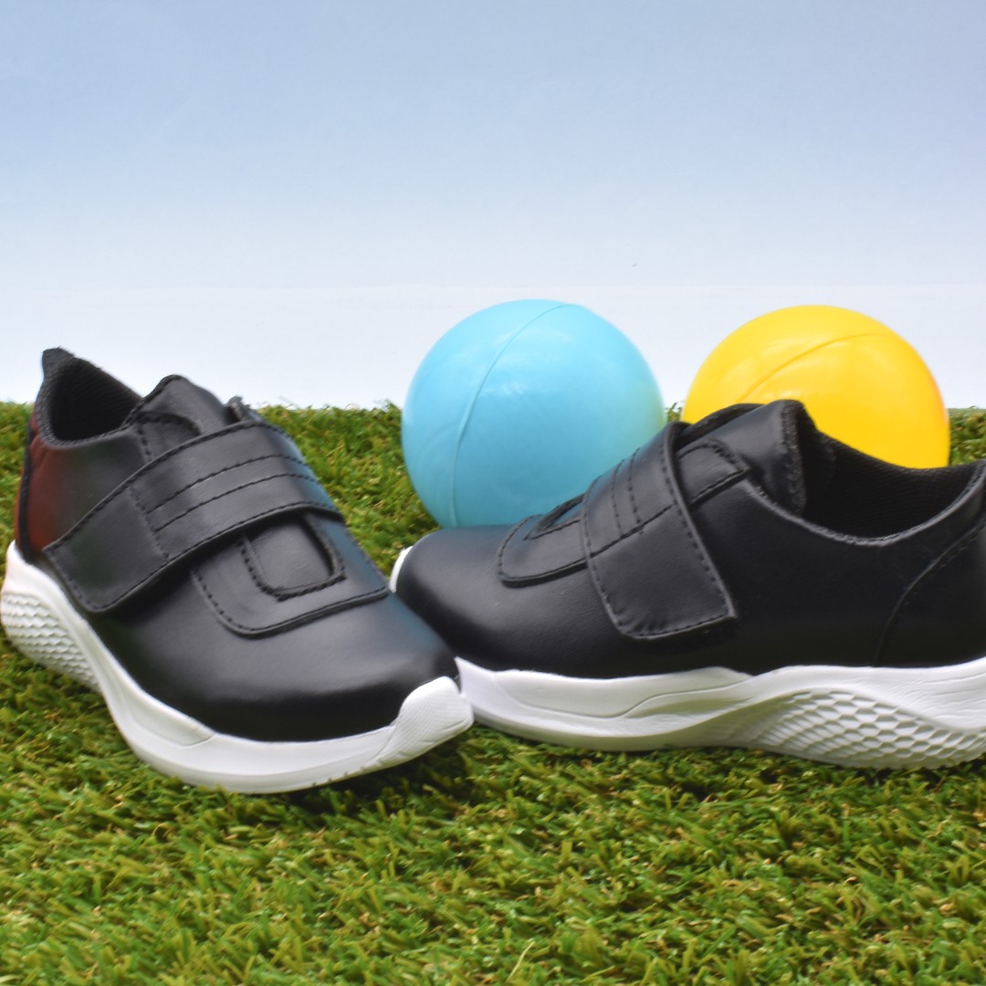 Children's black tennis Model 535