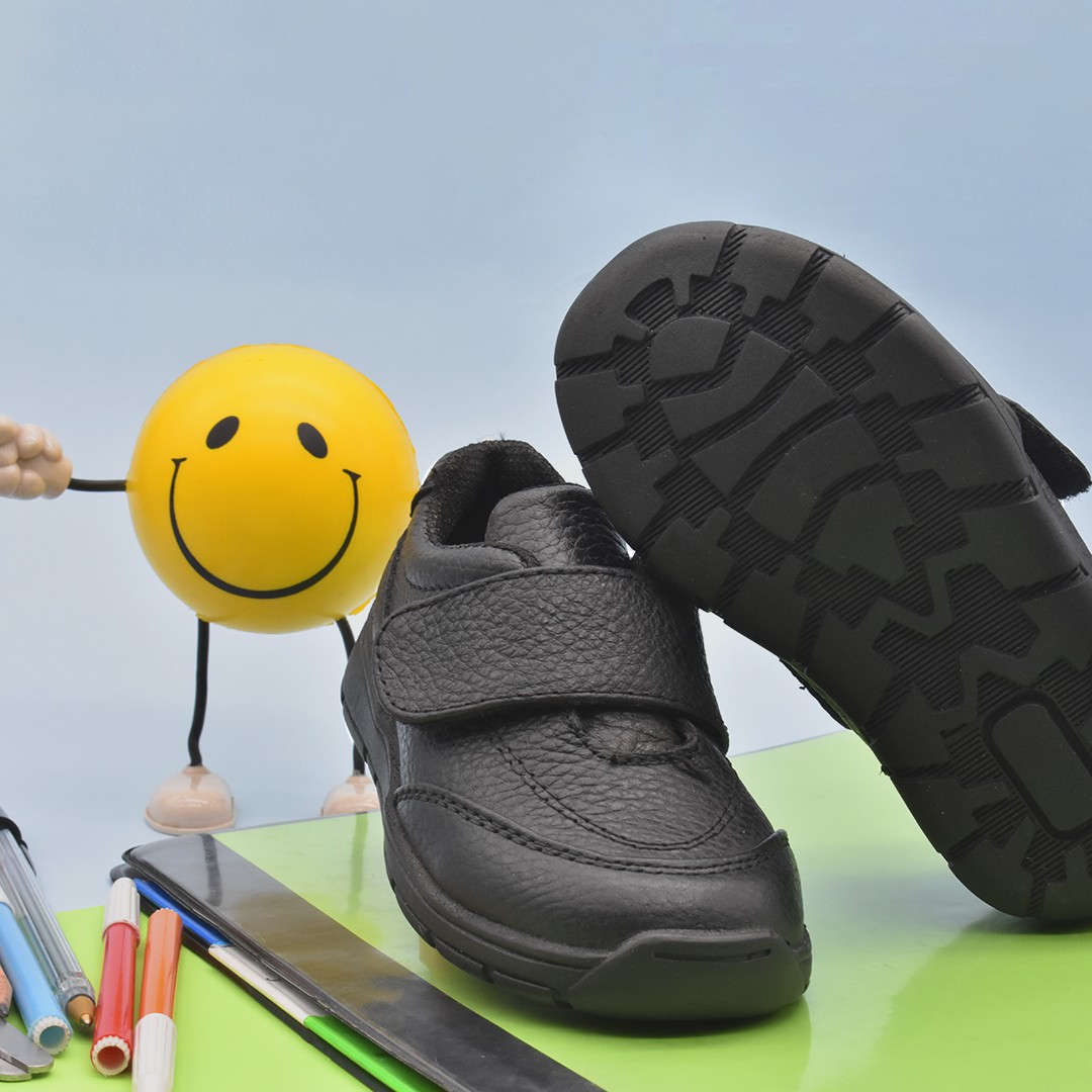 Children's Black shoes Model 533