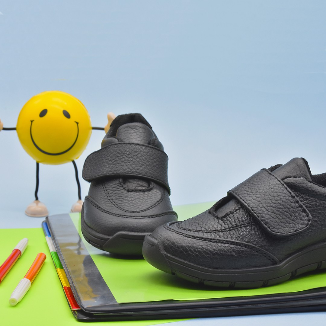 Children's Black shoes Model 533