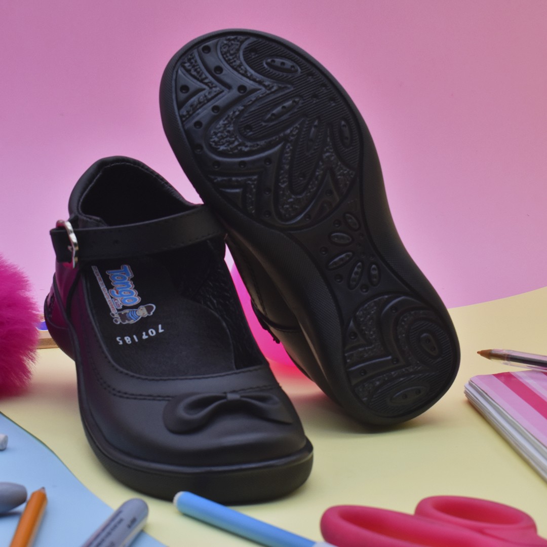 Children's Black shoes Model 707