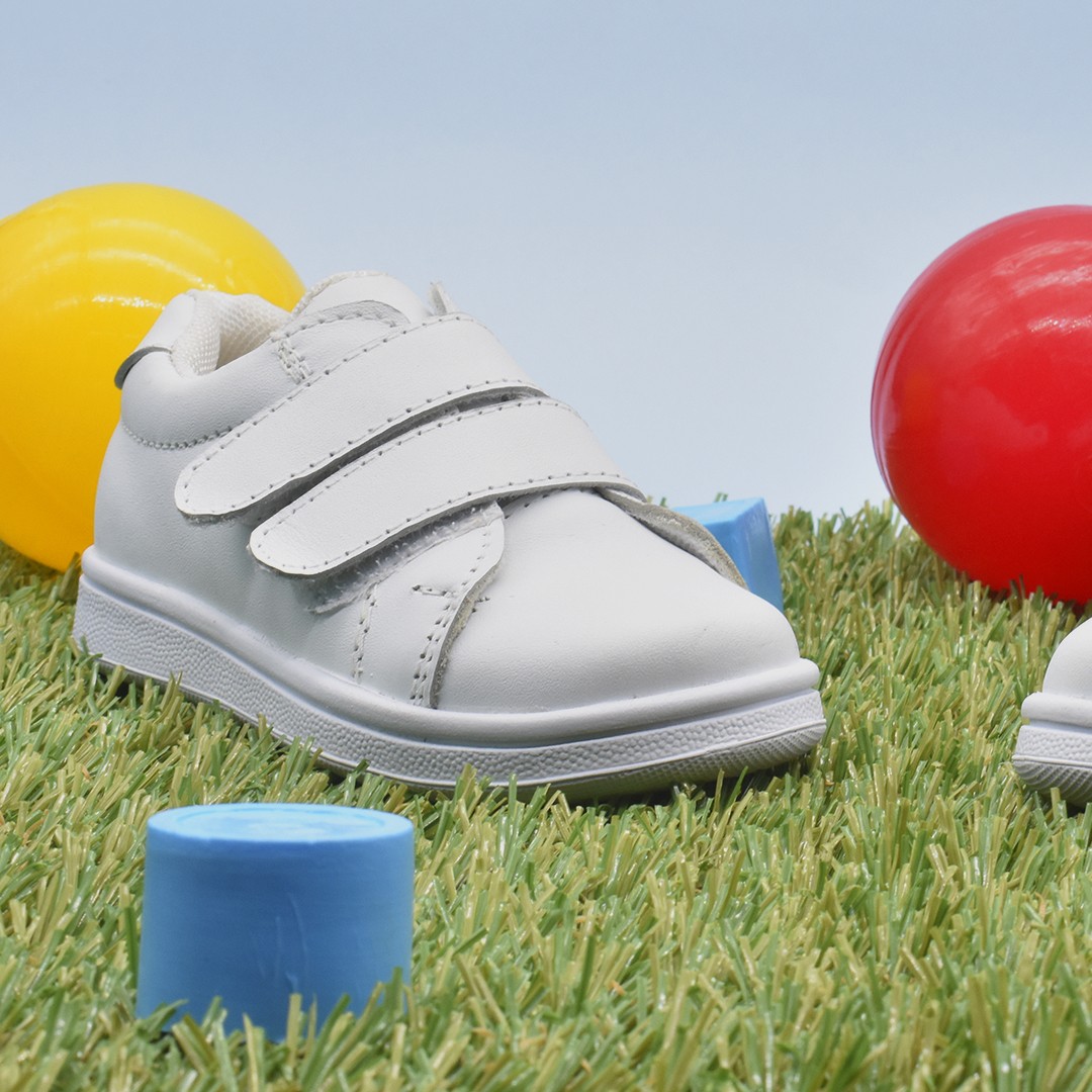 Children's white tennis Model 831