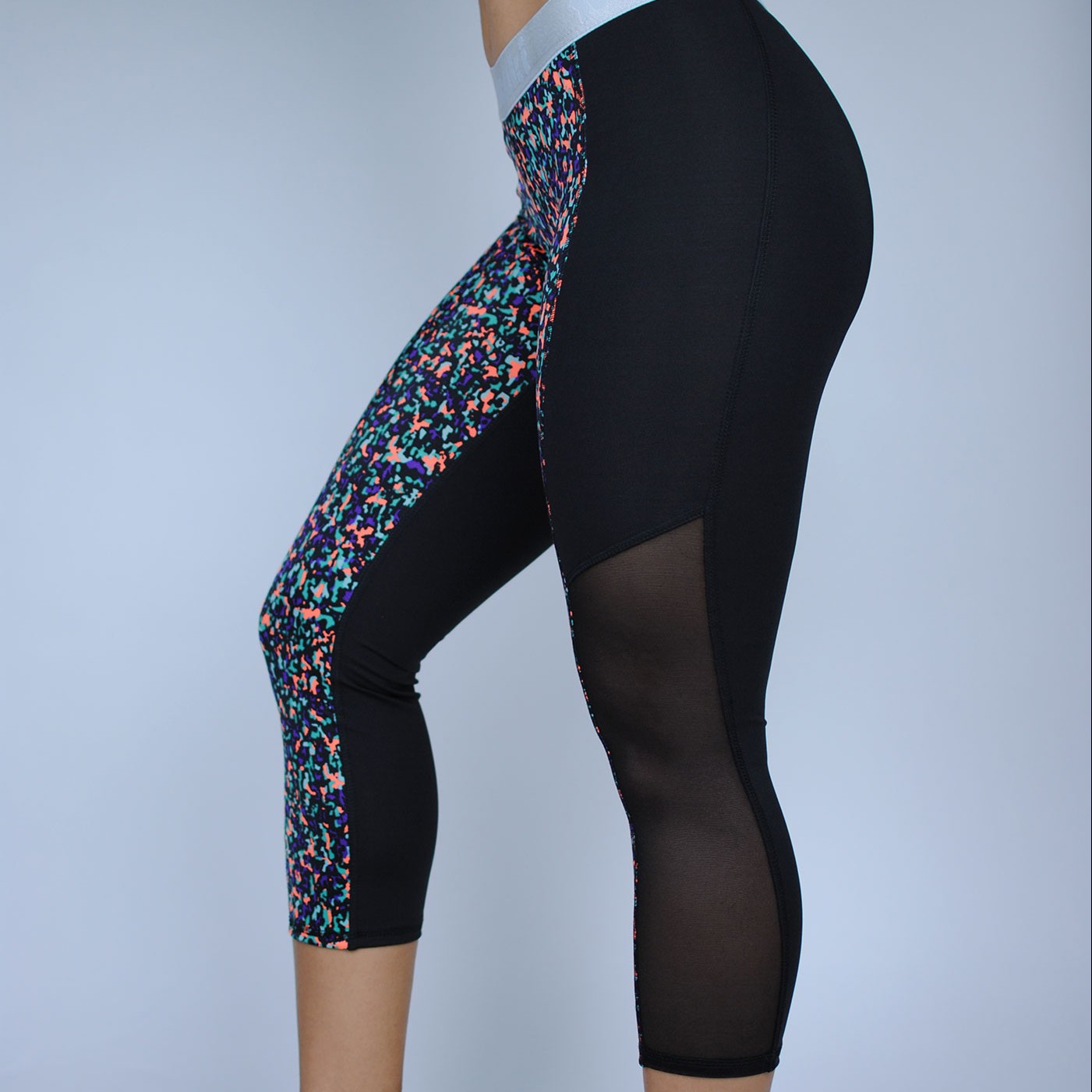 Black and Printed Capri