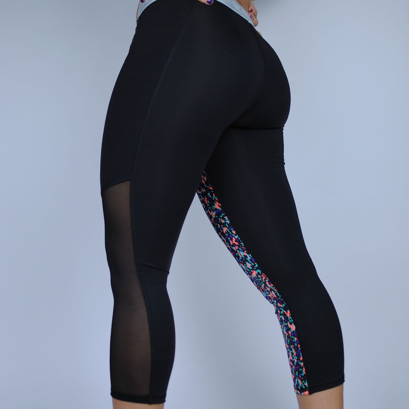 Black and Printed Capri