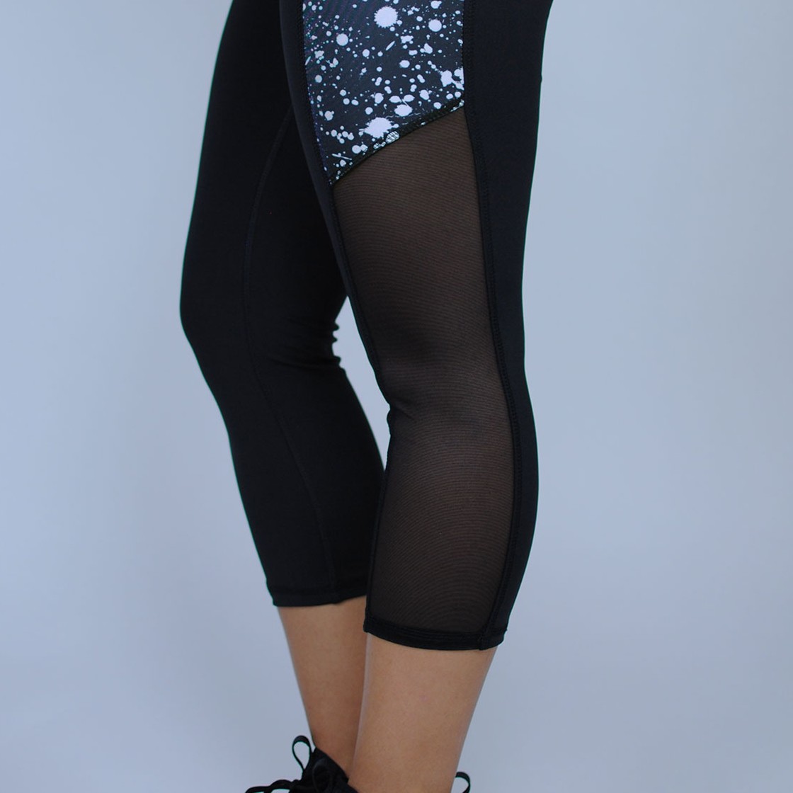 Black and Printed Capri