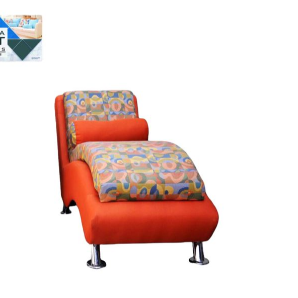 Chic Chaise Lounge Chair / Modern Lounging Elegance / Sleek Lounge Chair