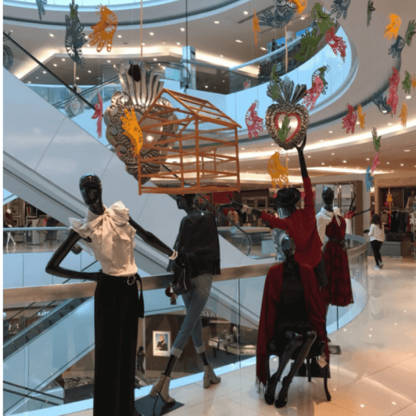 Commercial Jewelry Item Display Mannequin Stand