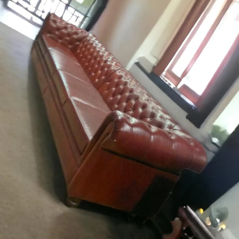Luxury Leather Chesterfield / Pine Wood Classic Sofa / Turned Leg Elegance Couch