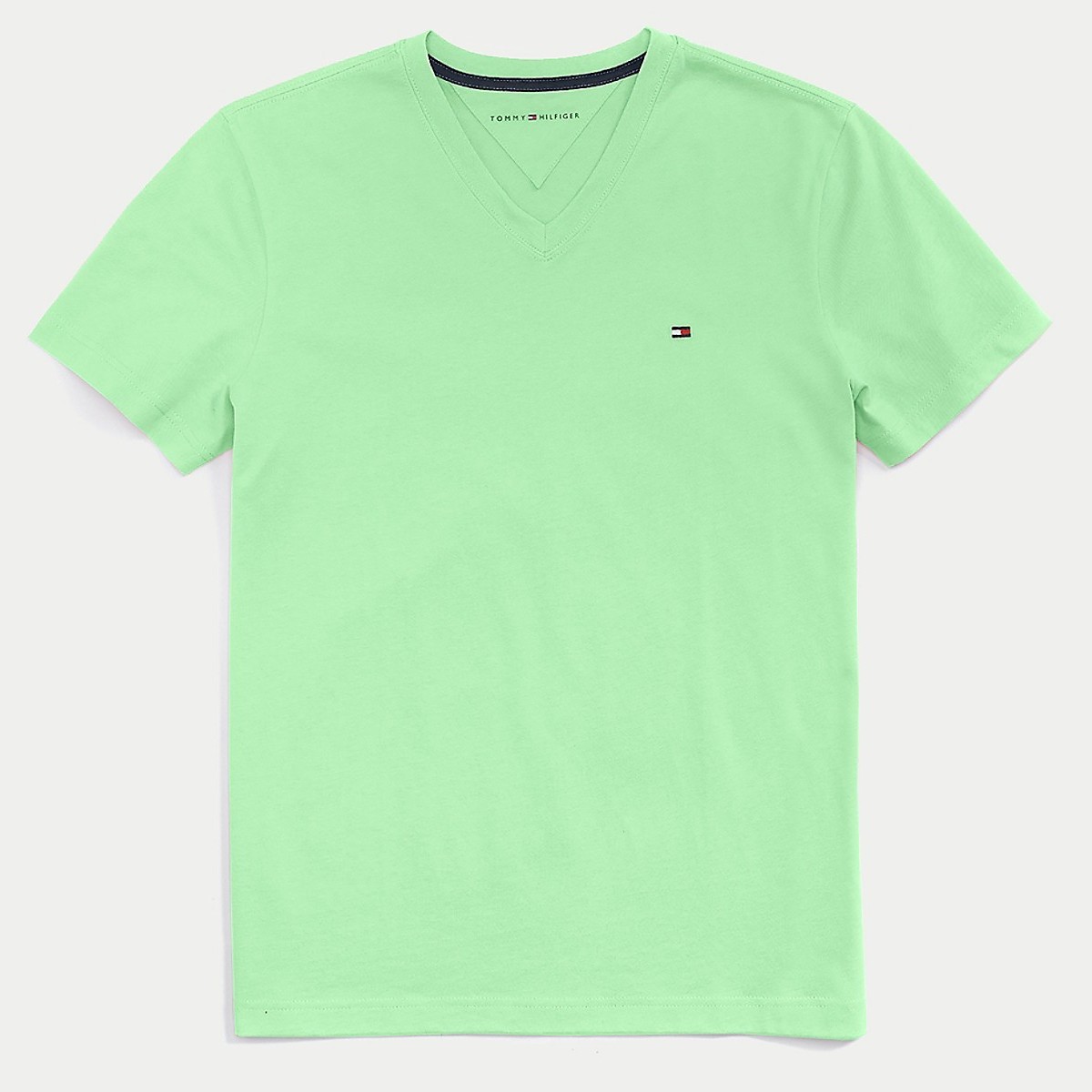 ESSENTIAL V-NECK T-SHIRT