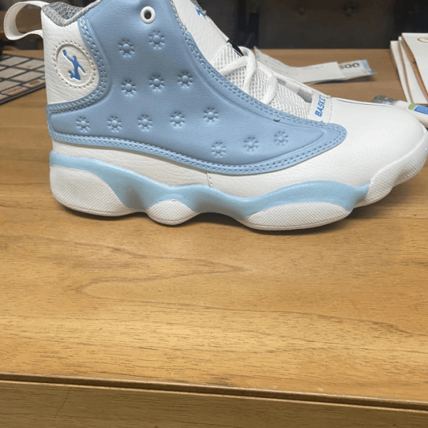 Zoomer Casual, Training Shoes Light Blue Sneakers / Court Classics / Hoops Performance Shoes