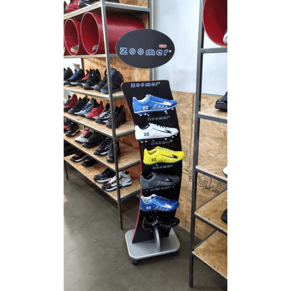 Soccer Cleats / Sporty Trainers / Athletic Shoes / Fitness Sneakers