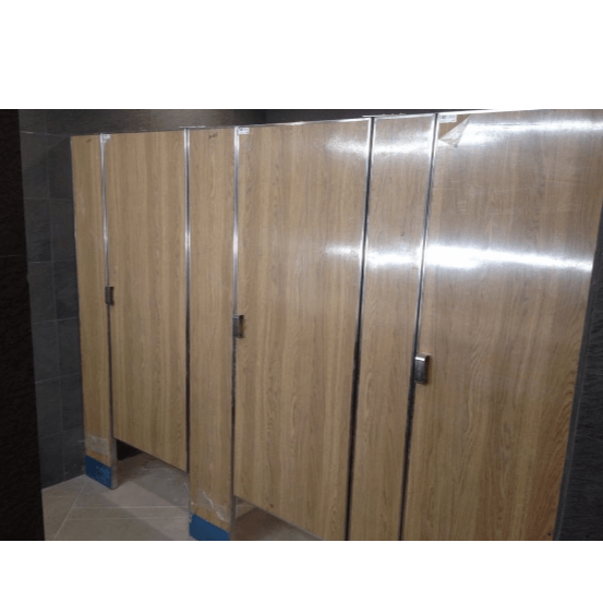 PLASTIC OR FORMAIC LAMINATE PARTITIONS