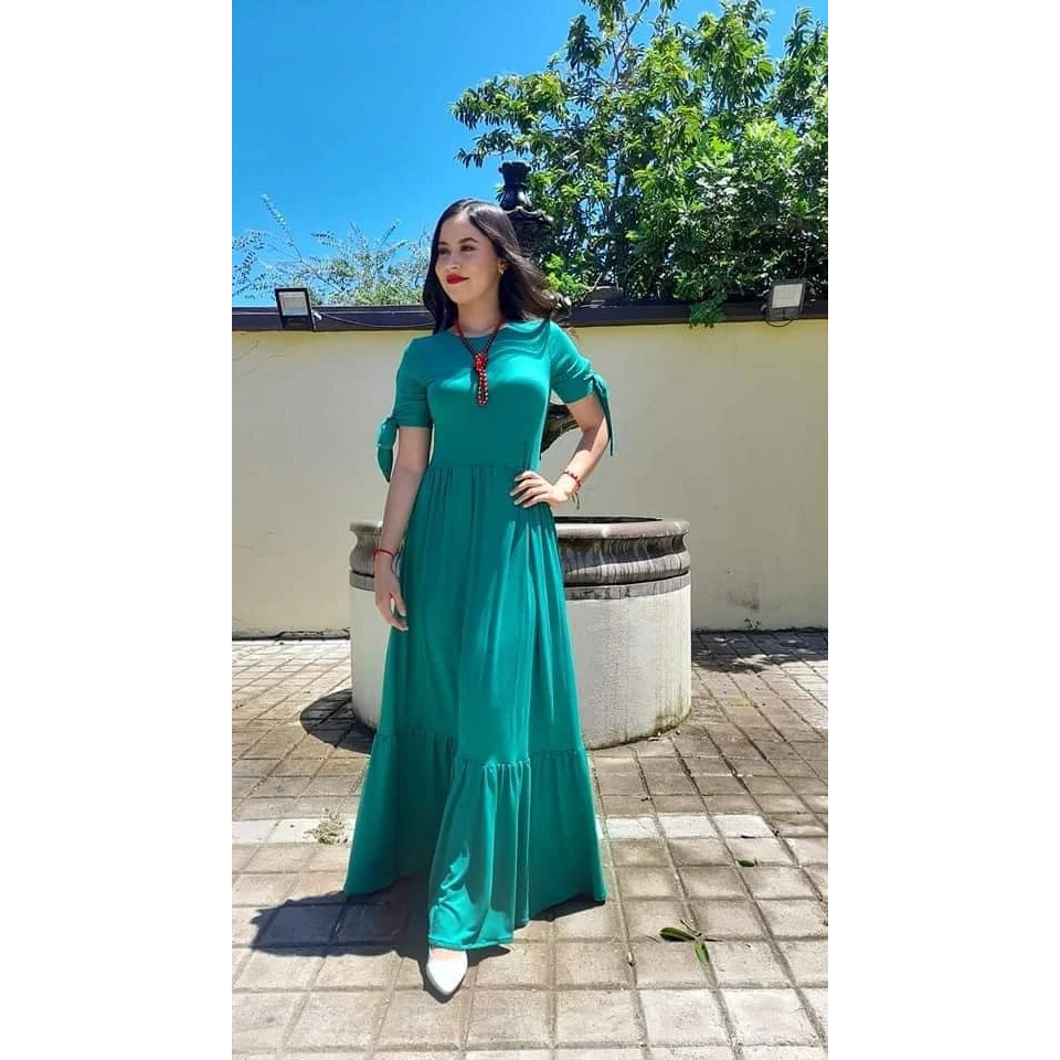long dress with long sleeves with adjustment in sleeves