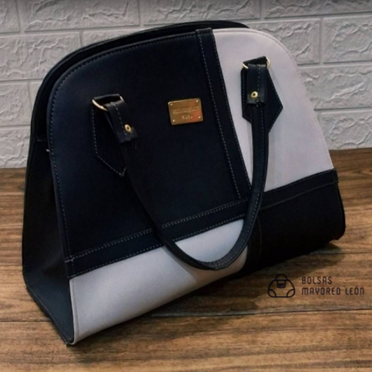 Fina Black Premium Bag